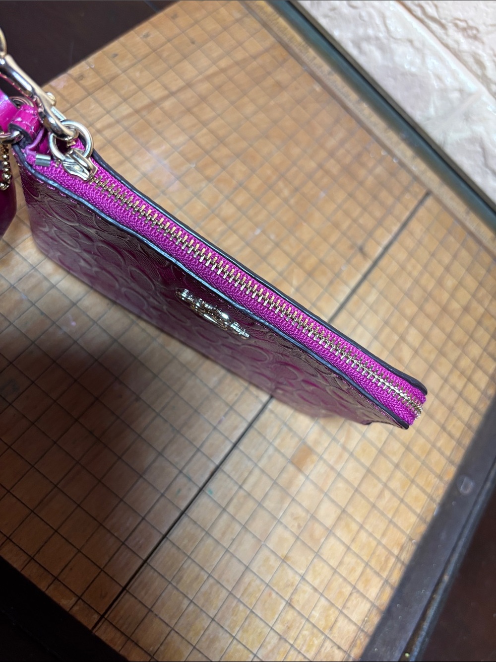 Coach Patent Debossed Signature C Wristlet Corner Zip w Gold Tone Hot Pink - Picture 11 of 17